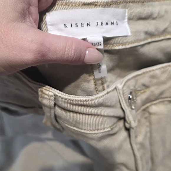 Risen Jeans EUC Beige Cargo Pants Waist 32 Iseam 28 - Picture 3 of 5